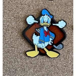 Disney Mickey and Friends Golfing Pin- Donald